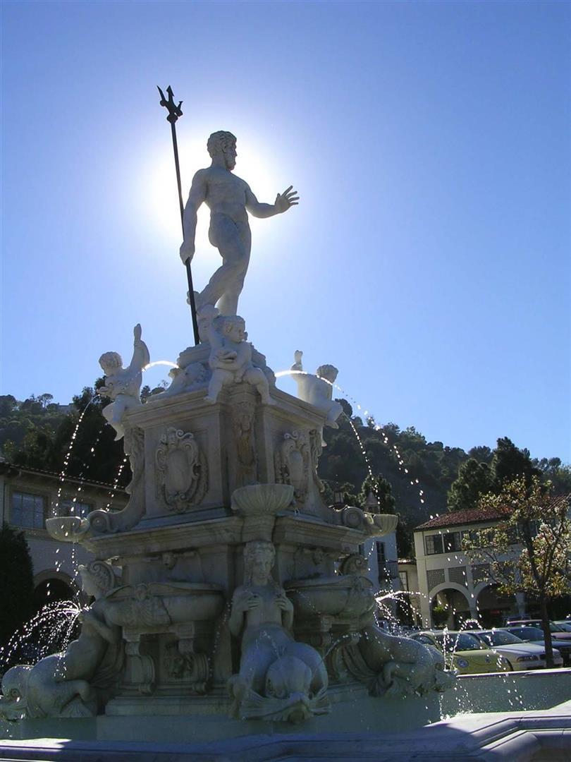 Neptune Fountain in Malaga Cove Plaza